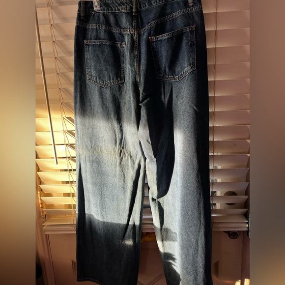 Brand New! Jeans - Picture 2 of 6